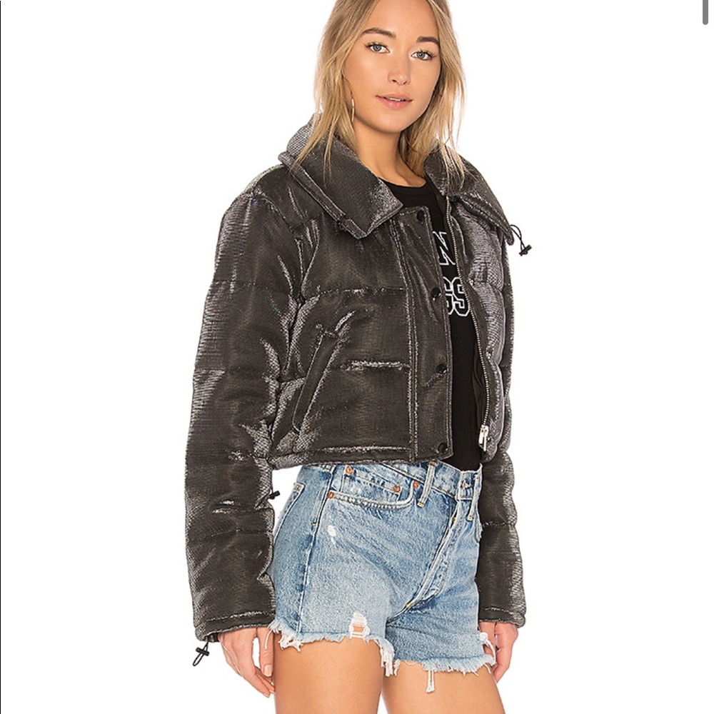 Lovers + Friends Dee Cropped Puffer - Picture 2 of 7